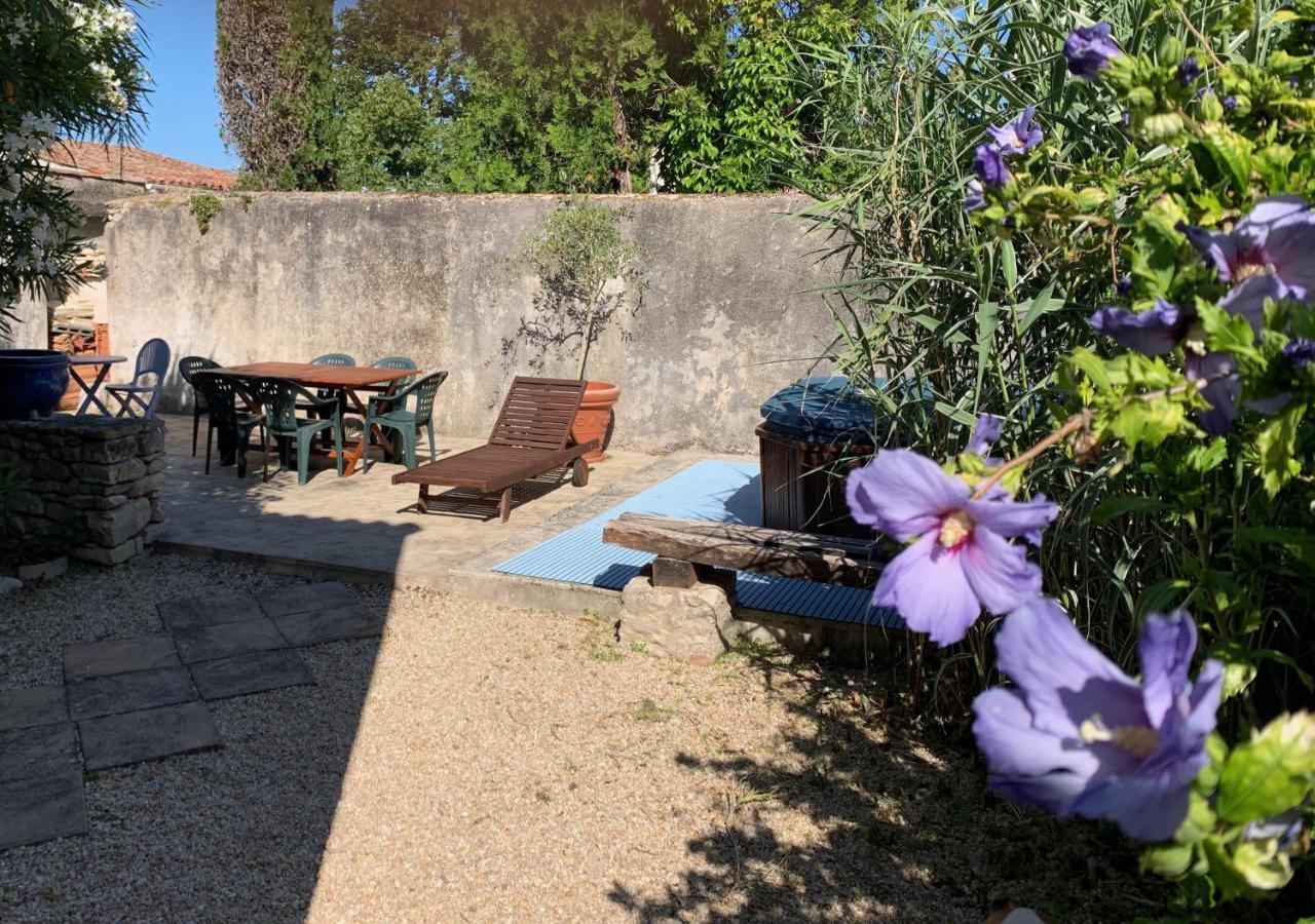 Maison De Pays Au Centre Du Village Saint-Martin-de-Ré 외부 사진