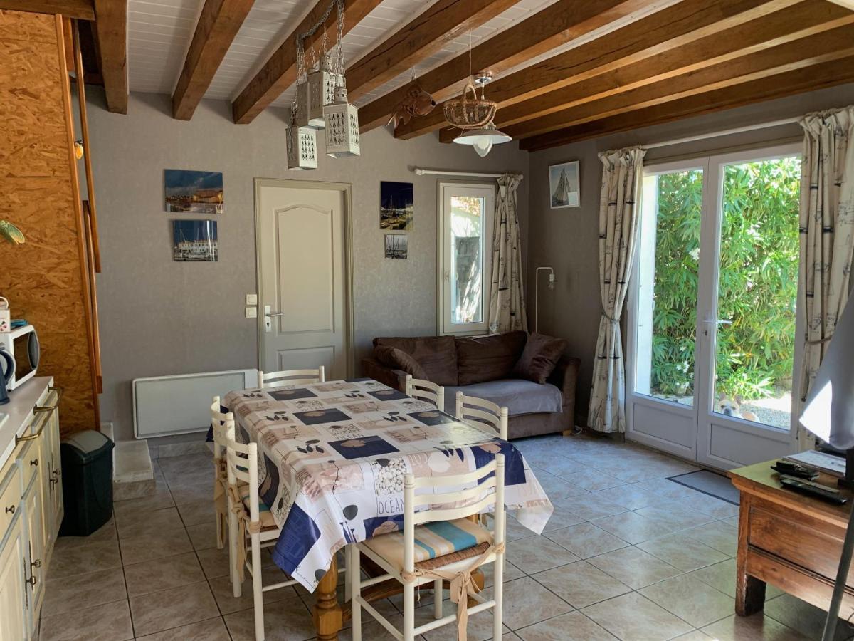 Maison De Pays Au Centre Du Village Saint-Martin-de-Ré 외부 사진